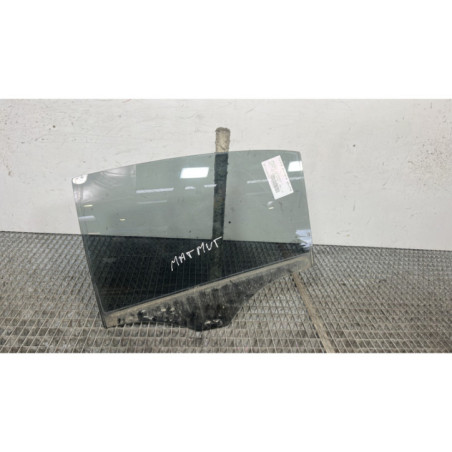 Vitre arriere gauche MERCEDES CLASSE A 176 Photo n°1