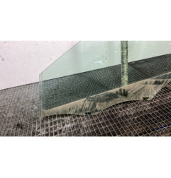 Vitre avant gauche MERCEDES CLASSE A 176