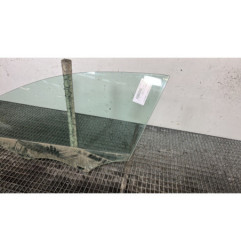 Vitre avant gauche MERCEDES CLASSE A 176