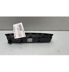 Bouton de warning MERCEDES CLASSE A 176