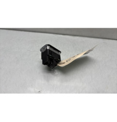 Interrupteur de leve vitre arriere droit MERCEDES CLASSE A 176