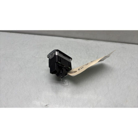 Interrupteur de leve vitre arriere droit MERCEDES CLASSE A 176