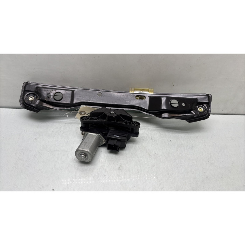 Leve vitre electrique arriere gauche MERCEDES CLASSE A 176 Photo n°3