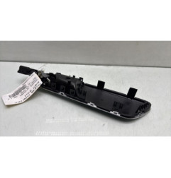 Poignee interieur avant droit MERCEDES CLASSE A 176