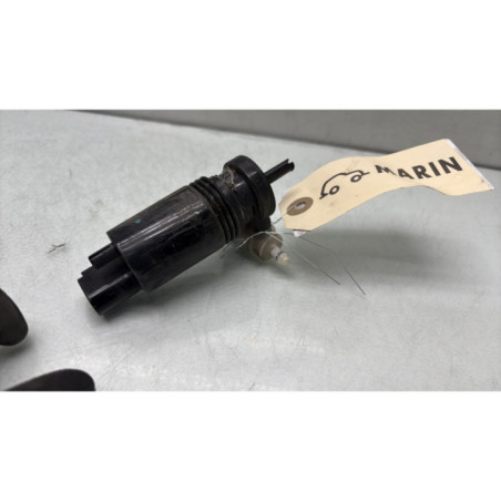 Pompe lave glace avant MERCEDES CLASSE A 176