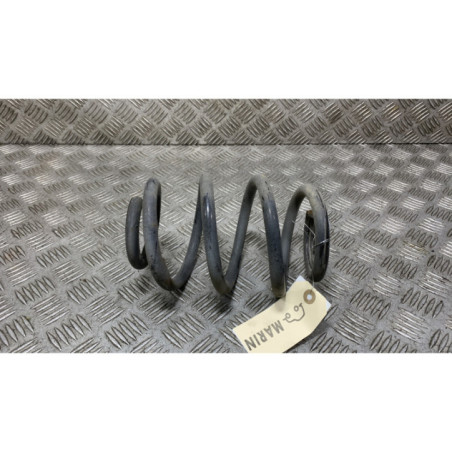 Ressort de suspension arriere droit MERCEDES CLASSE A 176 Photo n°1