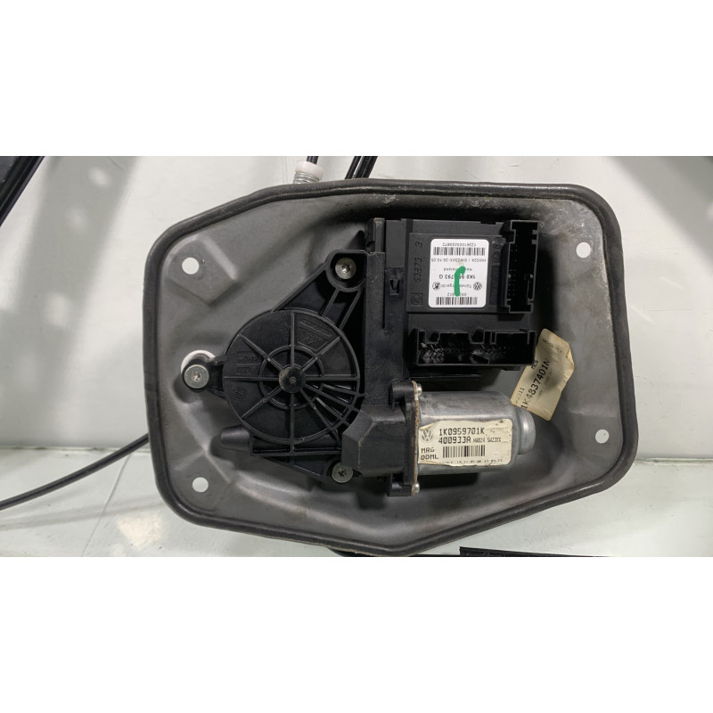 Leve vitre electrique avant gauche VOLKSWAGEN GOLF 5 Photo n°10