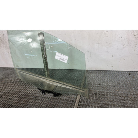 Vitre avant droit NISSAN MICRA 5