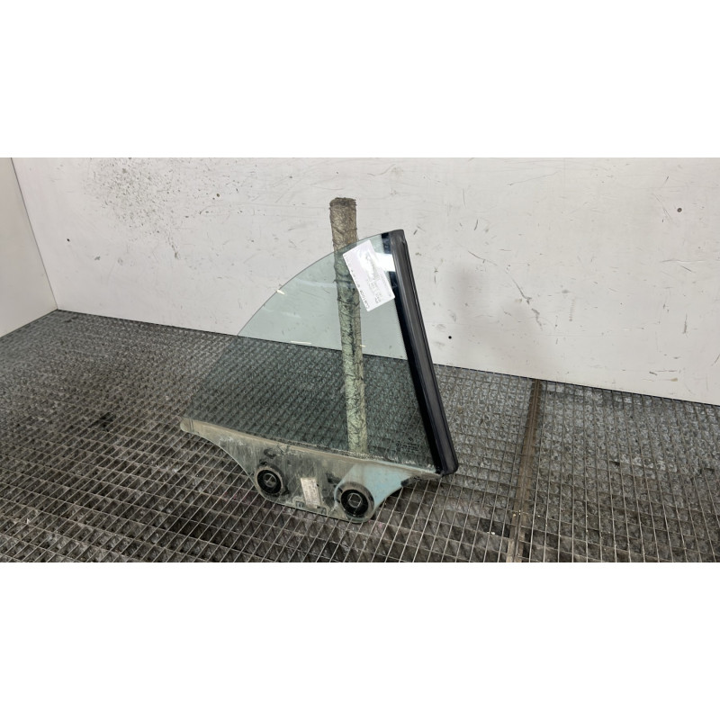 Custode arriere droit BMW SERIE 1 E88 Photo n°2