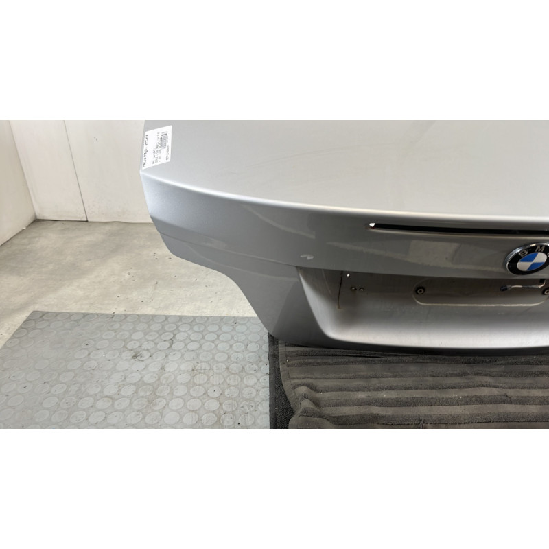 Malle/Hayon arriere BMW SERIE 1 E88 Photo n°6