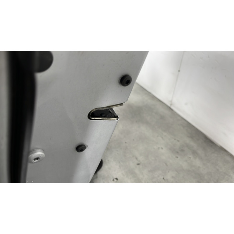 Porte avant gauche BMW SERIE 1 E88 Photo n°3