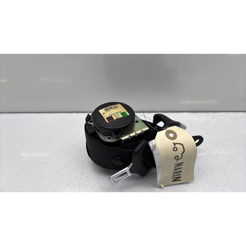Ceinture arriere droit BMW SERIE 1 E88 Photo n°2