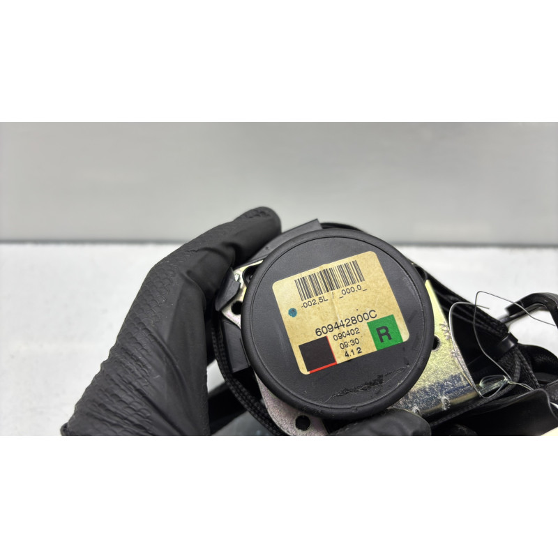 Ceinture arriere droit BMW SERIE 1 E88 Photo n°3
