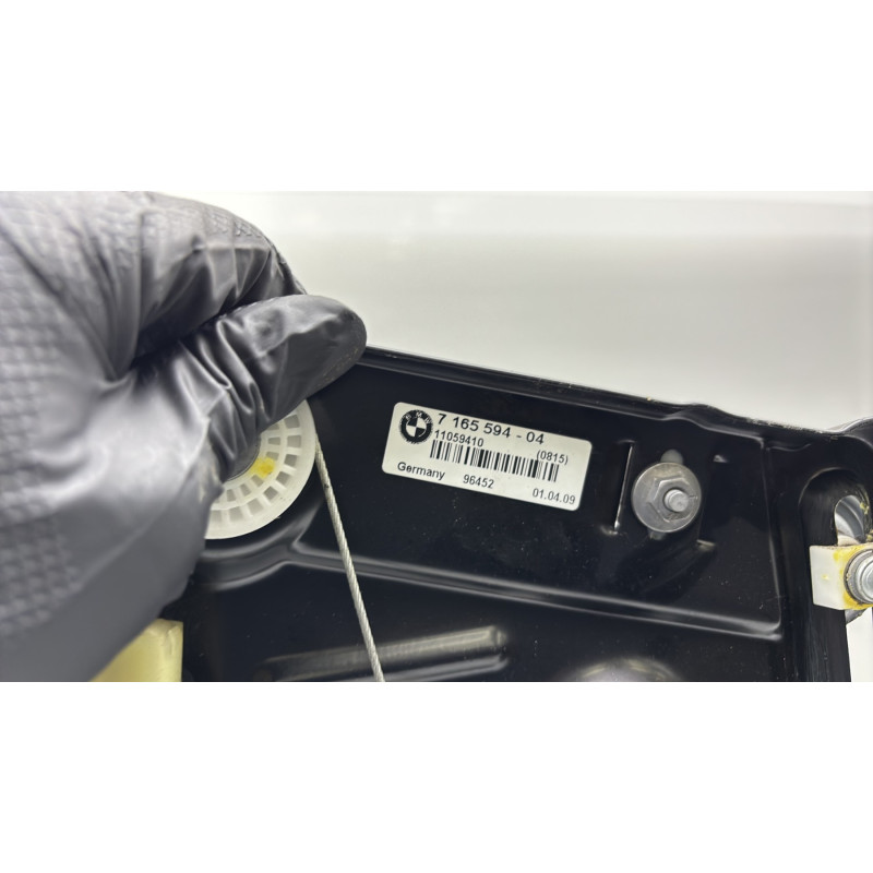 Leve vitre electrique arriere droit BMW SERIE 1 E88 Photo n°6