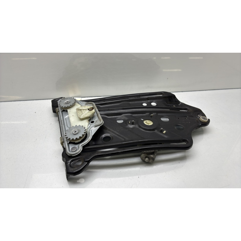 Leve vitre electrique arriere droit BMW SERIE 1 E88 Photo n°7
