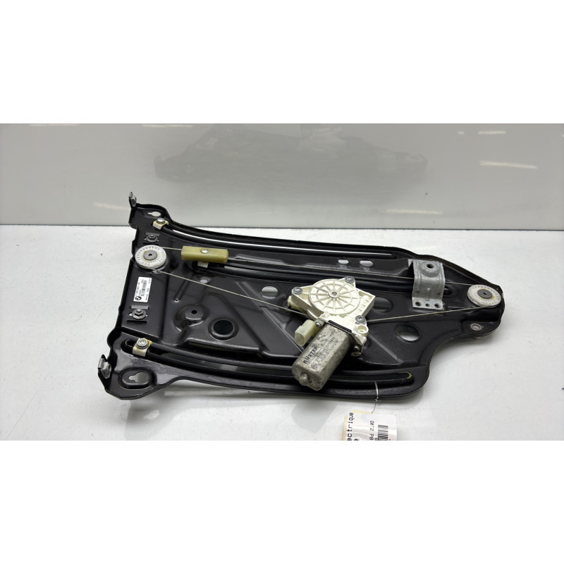 Leve vitre electrique arriere gauche BMW SERIE 1 E88 Photo n°1