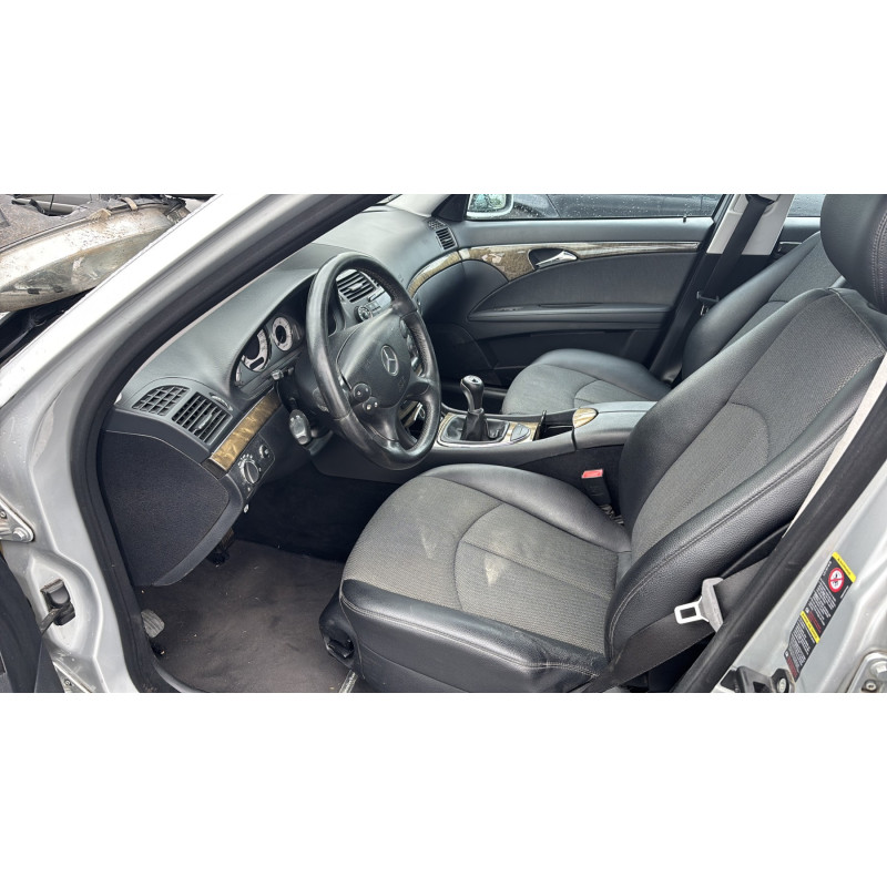 Bouchon de carburant MERCEDES CLASSE E 211 Photo n°8