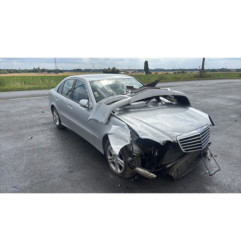 Arret de porte avant gauche MERCEDES CLASSE E 211