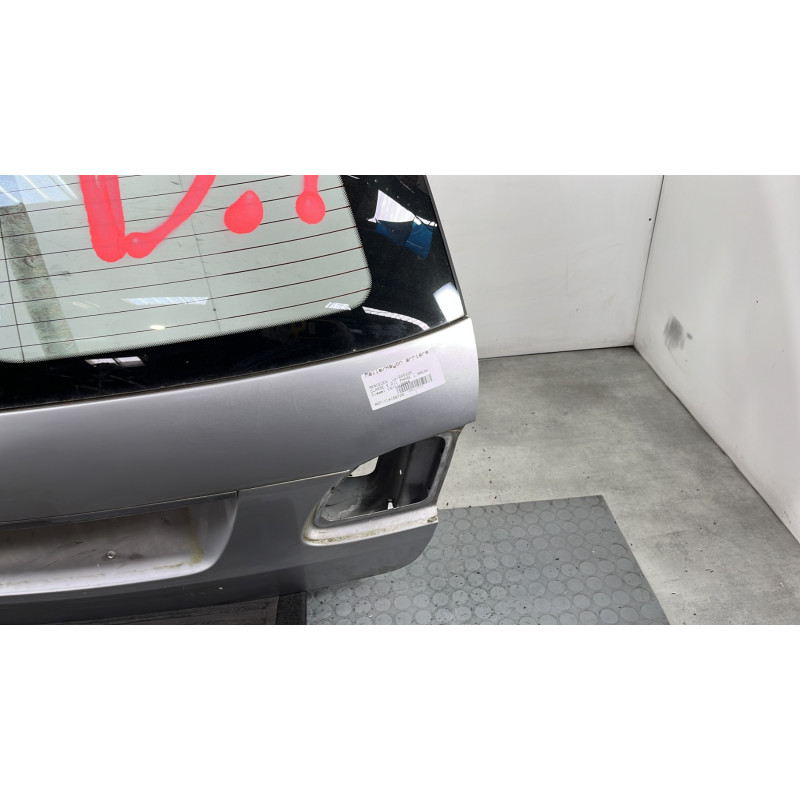 Malle/Hayon arriere MERCEDES CLASSE E 211 Photo n°4