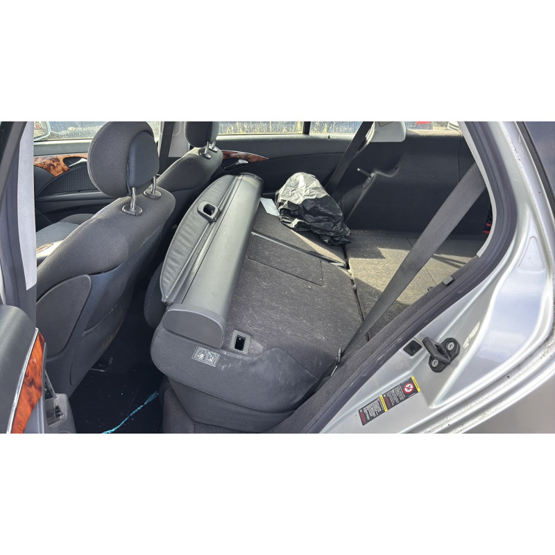 Vitre avant gauche MERCEDES CLASSE E 211 Photo n°17
