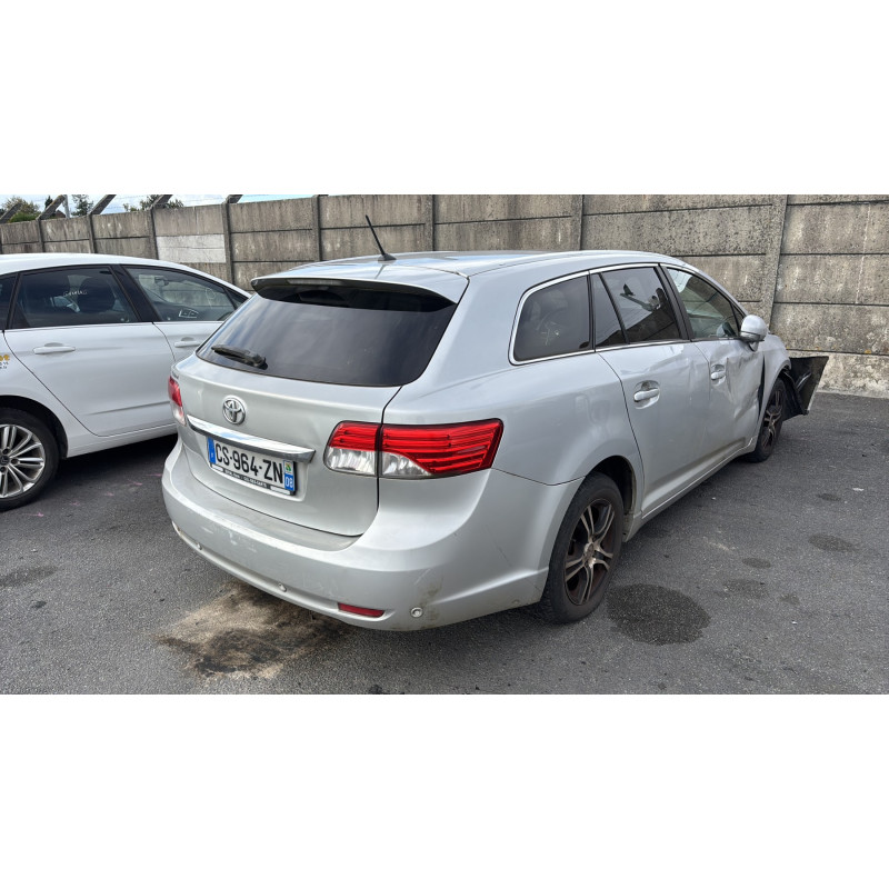 Vitre avant droit TOYOTA AVENSIS 3 Photo n°8