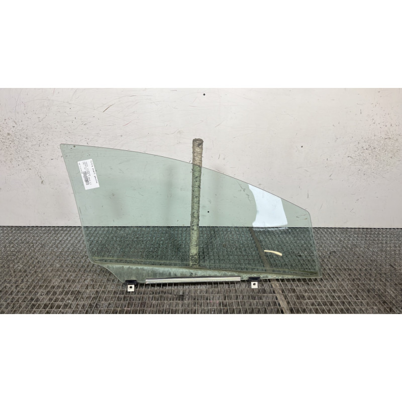 Vitre avant gauche TOYOTA AVENSIS 3 Photo n°4