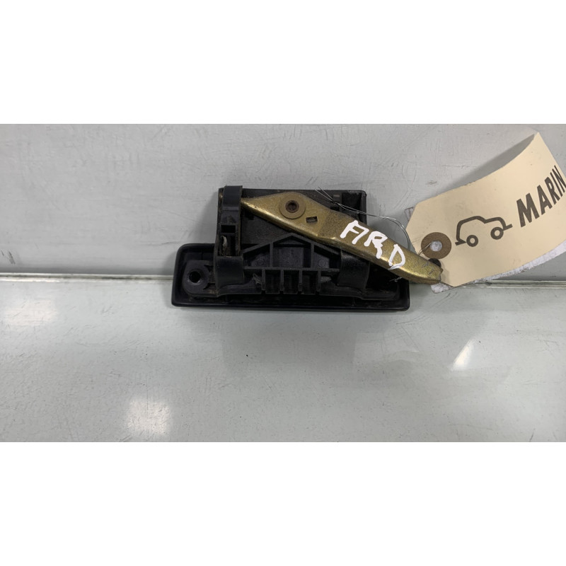 Poignee porte arriere droit PEUGEOT 205 Photo n°2