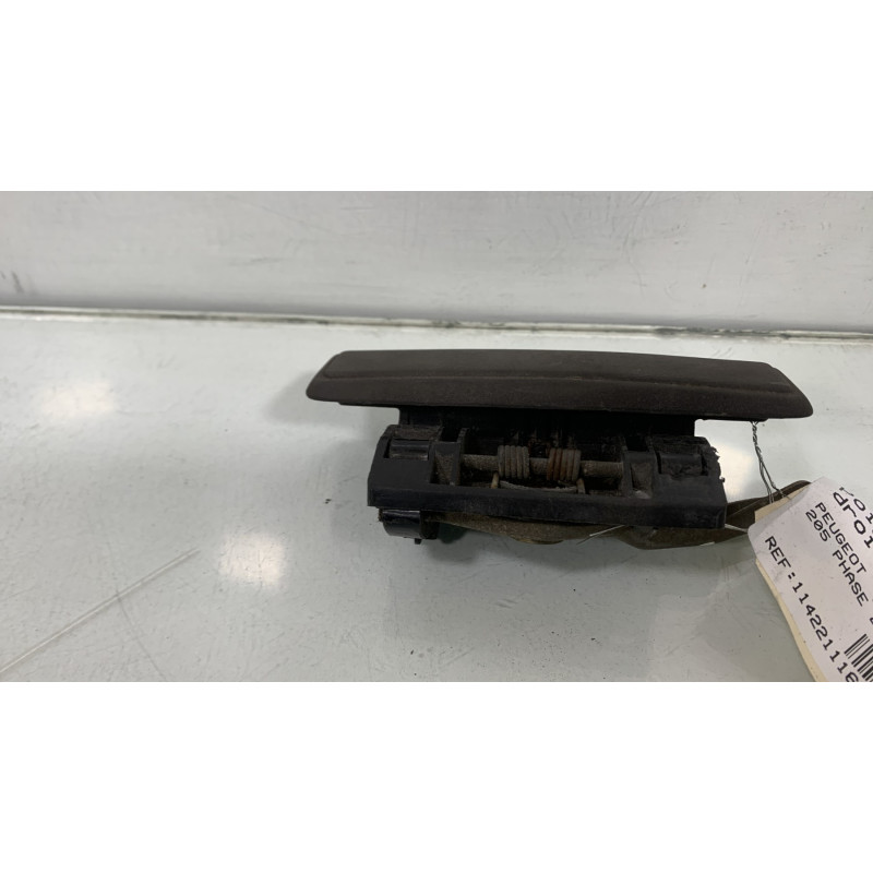 Poignee porte arriere droit PEUGEOT 205 Photo n°3