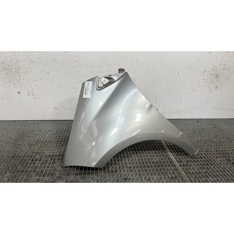 Aile avant gauche MERCEDES CLASSE A 169 Photo n°1