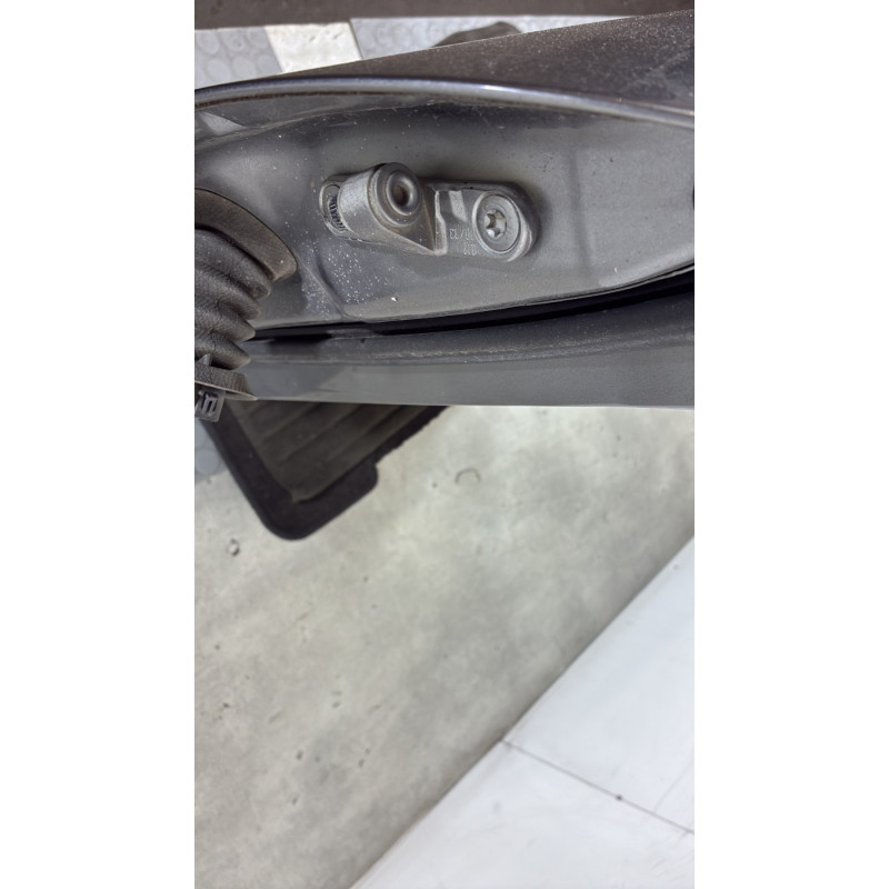 Porte avant droit MERCEDES CLASSE A 169 Photo n°2