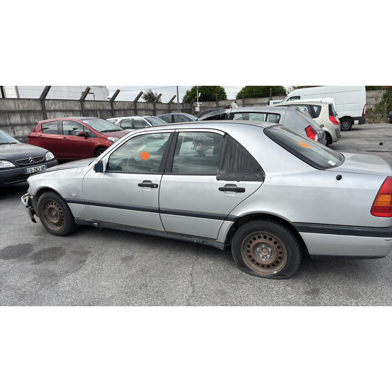 Optique avant secondaire droit (feux)(clignotant) MERCEDES CLASSE C 202 Photo n°9