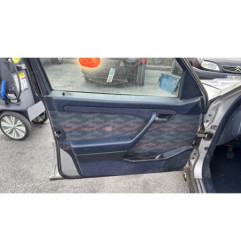 Optique avant secondaire droit (feux)(clignotant) MERCEDES CLASSE C 202