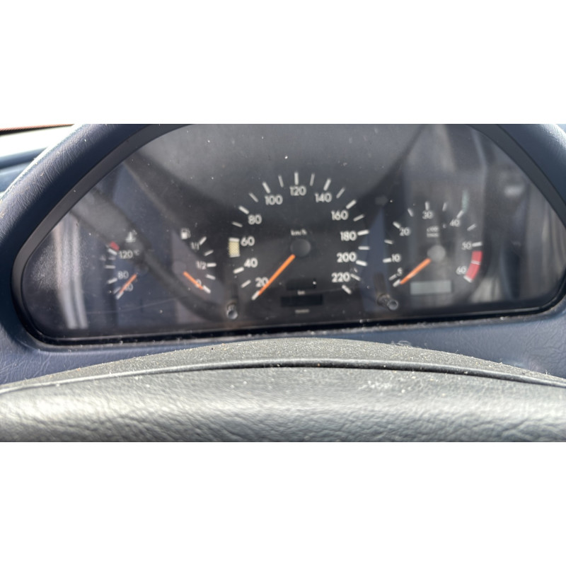 Optique avant secondaire droit (feux)(clignotant) MERCEDES CLASSE C 202 Photo n°18