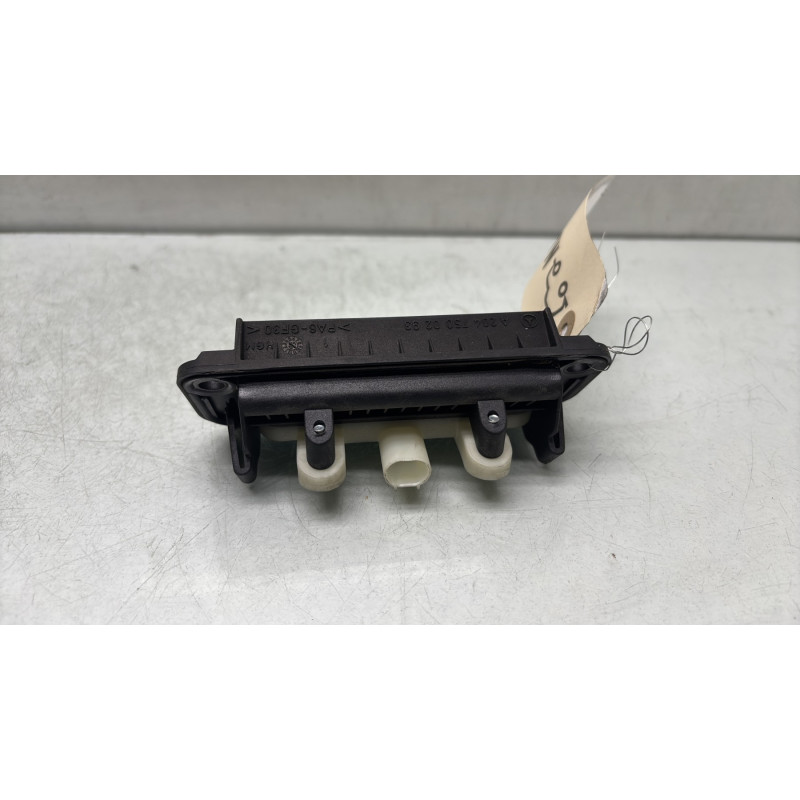 Bouton de coffre MERCEDES CLASSE C 204 Photo n°2