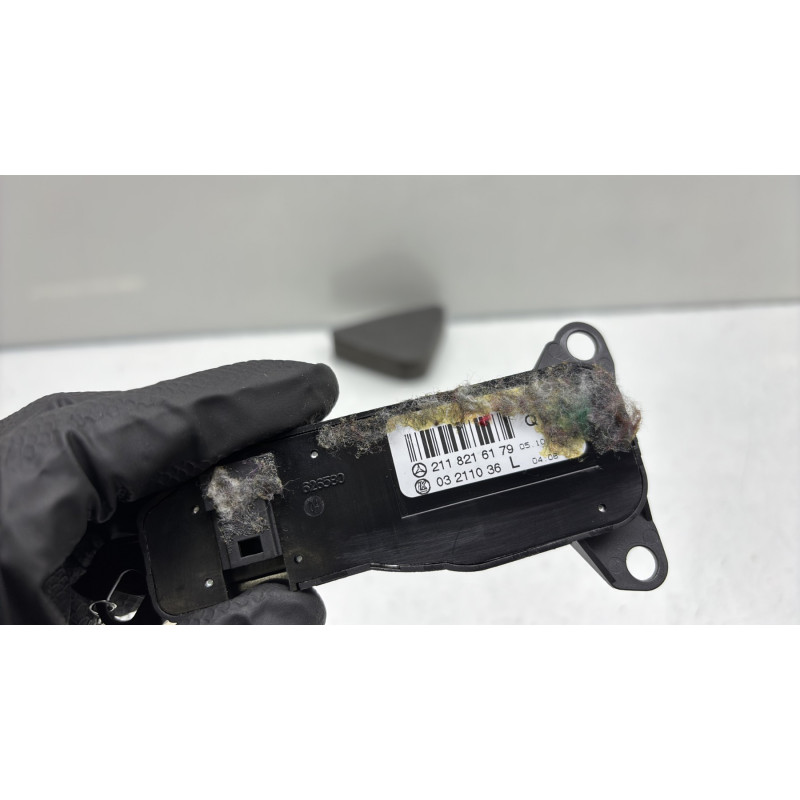 Commande retroviseurs MERCEDES CLASSE CLS 219 Photo n°4