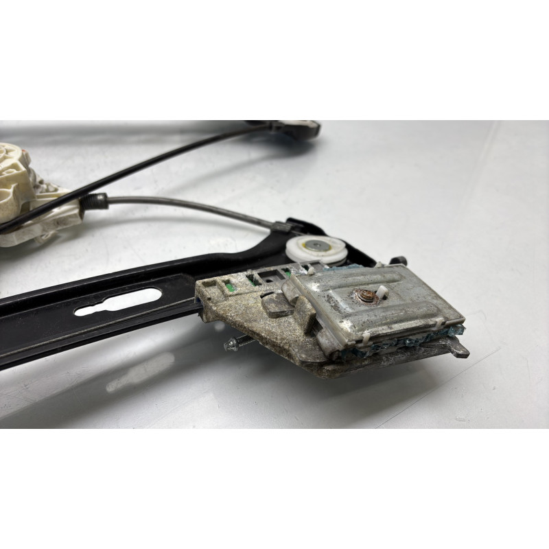 Leve vitre electrique arriere droit MERCEDES CLASSE CLS 219 Photo n°9