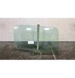 Vitre arriere droit PEUGEOT 307 Photo n°1