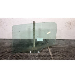 Vitre arriere droit PEUGEOT 307