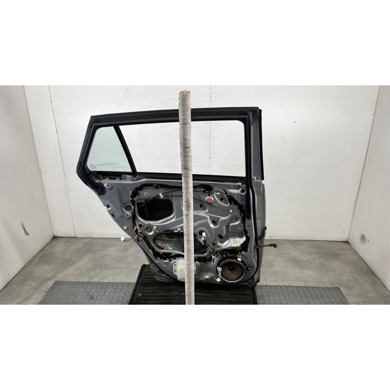 Porte arriere gauche TOYOTA AVENSIS 3 Photo n°6