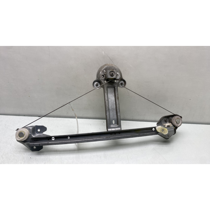 Leve vitre mecanique arriere droit OPEL ASTRA H Photo n°3
