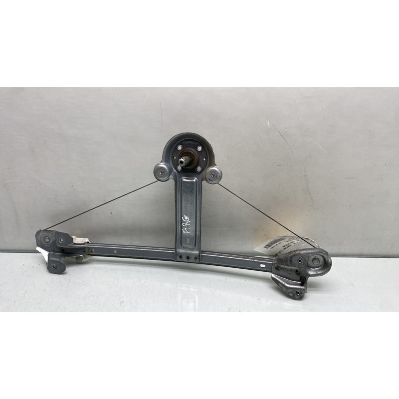 Leve vitre mecanique arriere gauche OPEL ASTRA H Photo n°4