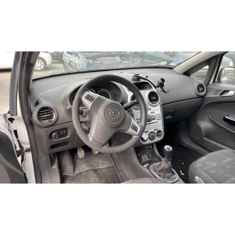 Vase de lave glace OPEL CORSA D Photo n°7