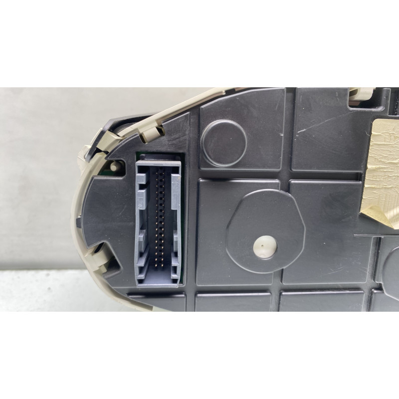 Compteur FORD FIESTA 6 Photo n°5