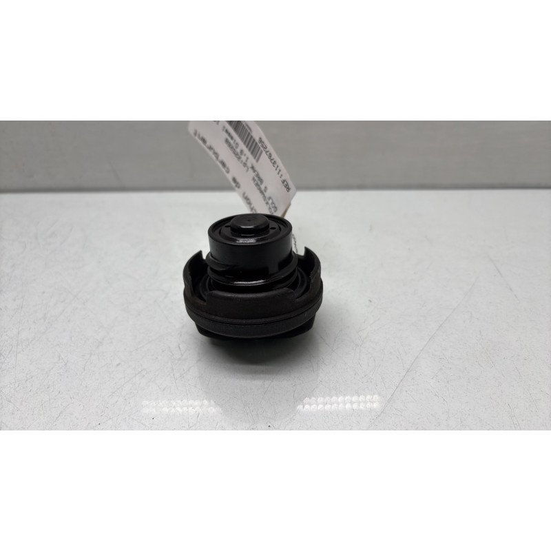 Bouchon de carburant VOLKSWAGEN GOLF 5 Photo n°4