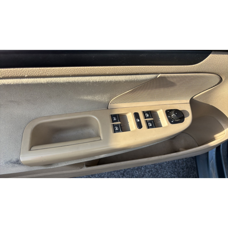 Renfort pare choc avant (traverse) VOLKSWAGEN GOLF 5 Photo n°15