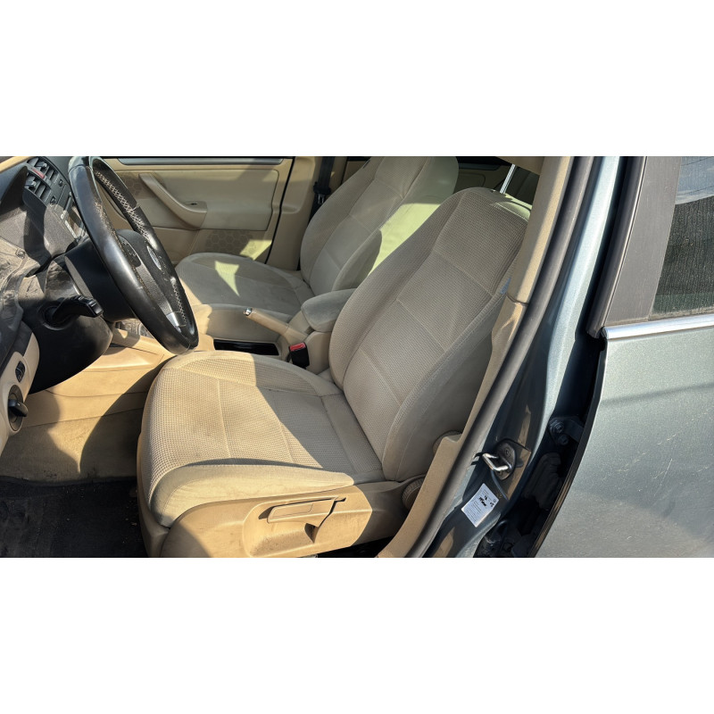 Renfort pare choc avant (traverse) VOLKSWAGEN GOLF 5 Photo n°17