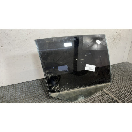 Vitre arriere droit VOLKSWAGEN GOLF 5