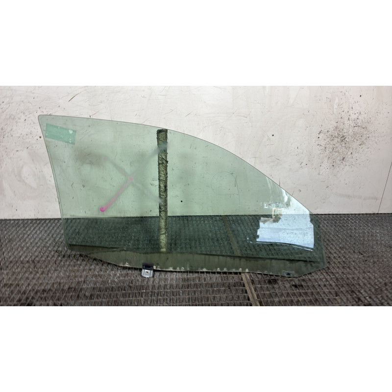 Vitre avant gauche VOLKSWAGEN GOLF 4 Photo n°4