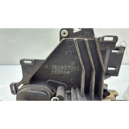 Serrure avant droit VOLKSWAGEN GOLF 4