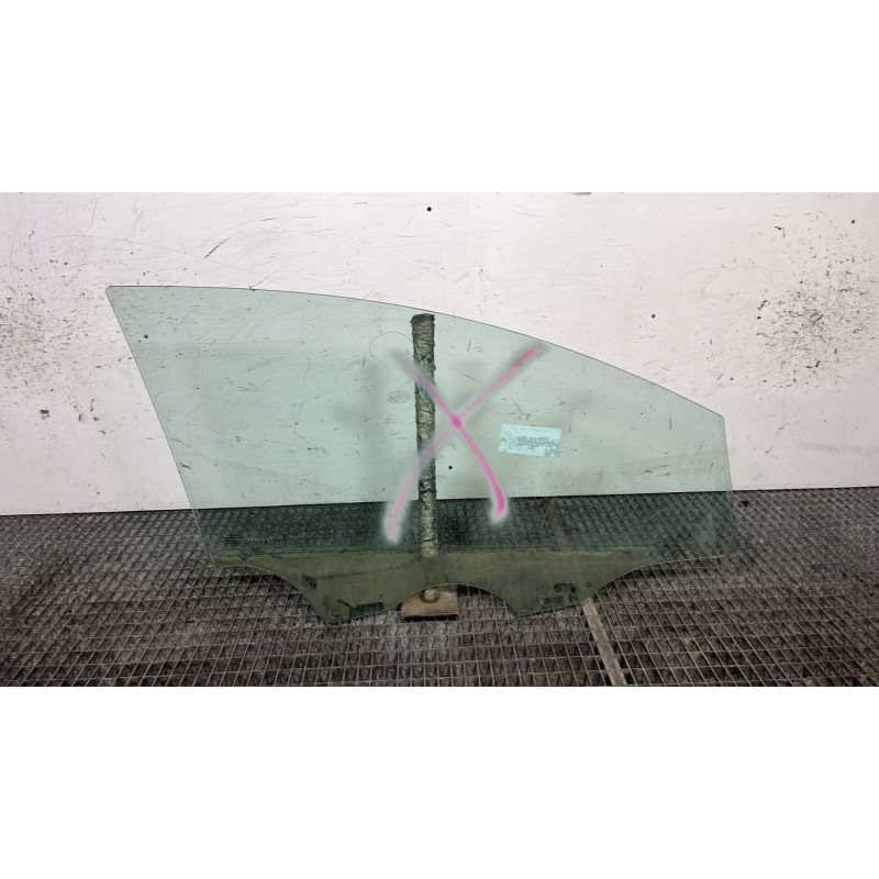 Vitre avant gauche SEAT ALTEA Photo n°4